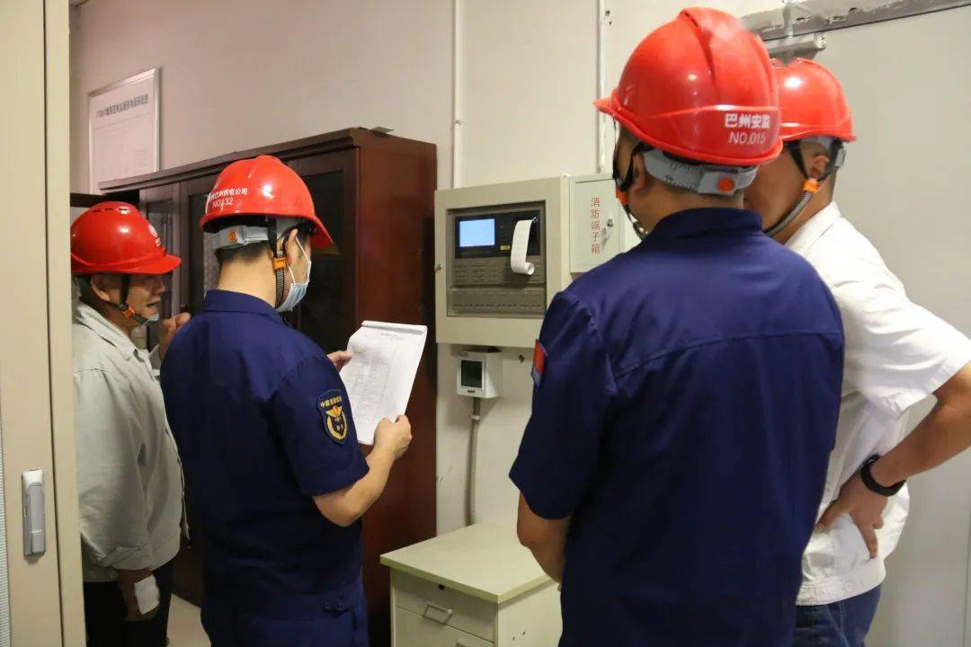 巴中消防聯(lián)合供電公司開(kāi)展變電站消防安全檢查工作_進(jìn)行_隱.